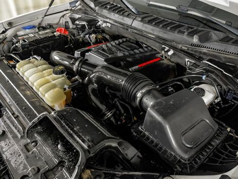 Used 2020 Ford F150 Raptor w/ Equipment Group 802A Luxury image 47