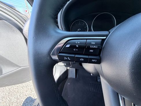 Used 2025 MAZDA MAZDA3 s image 14