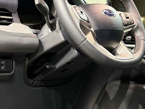 Used 2025 Ford Explorer Active w/ Active Comfort Package image 44