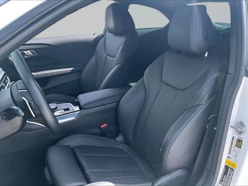 Used 2023 BMW 230i Coupe w/ Premium Package RWD image 6