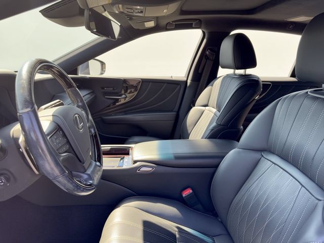 Used 2018 Lexus LS 500 w/ Interior Upgrade Package RWD image 15