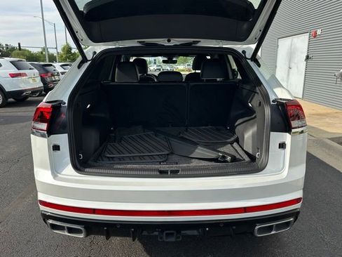 Used 2025 Volkswagen Atlas Cross Sport SEL Premium R-Line AWD/4WD image 18