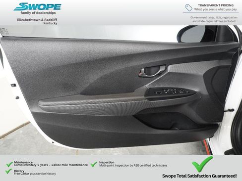 Certified 2022 Hyundai Veloster N FWD image 12