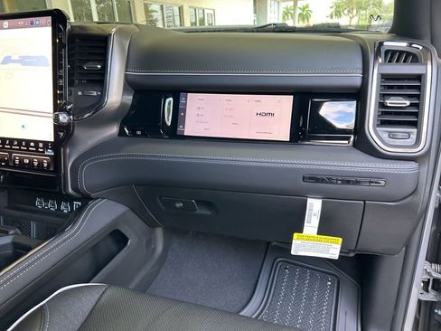 New 2026 RAM 2500 Limited image 32