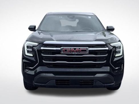 Used 2025 GMC Terrain Elevation AWD/4WD image 2