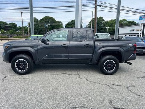 Used 2024 Toyota Tacoma 4x4 Double Cab image 6