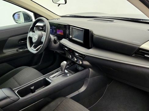 Used 2025 Nissan Kicks S FWD image 22