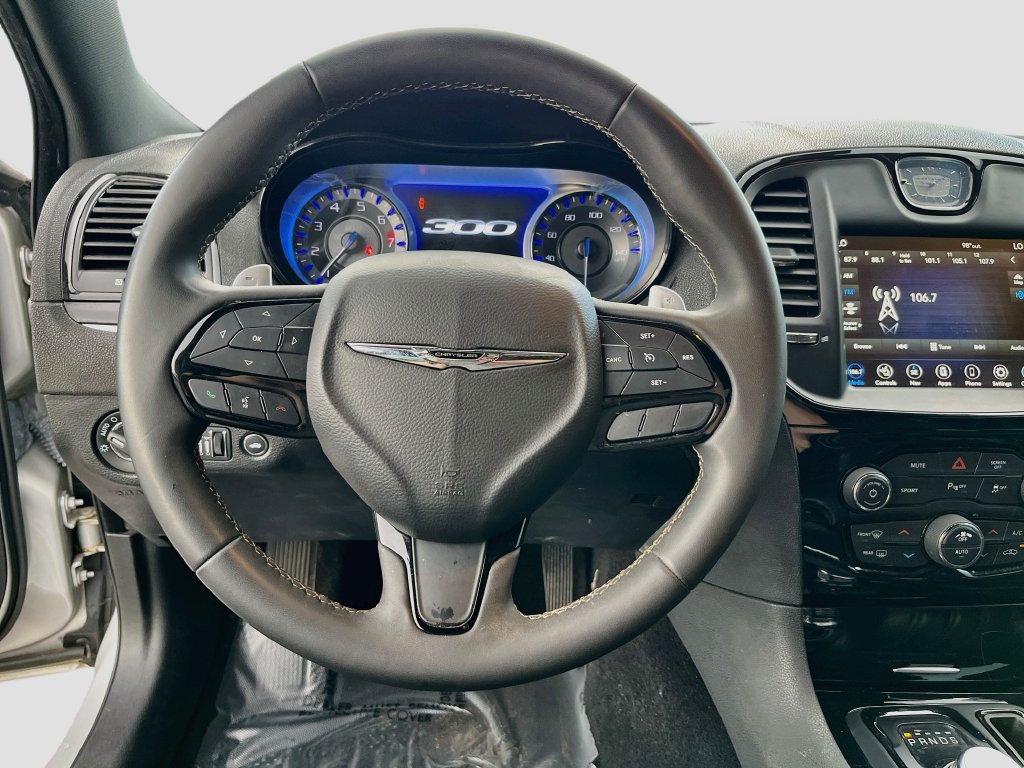 Used 2023 Chrysler 300 S RWD image 11