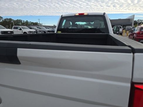 Used 2017 Ford F250 XL w/ Power Equipment Group image 5