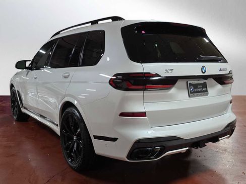New 2026 BMW X7 M60i image 5