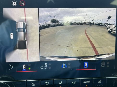 New 2026 GMC Canyon Elevation w/ Convenience Package image 19