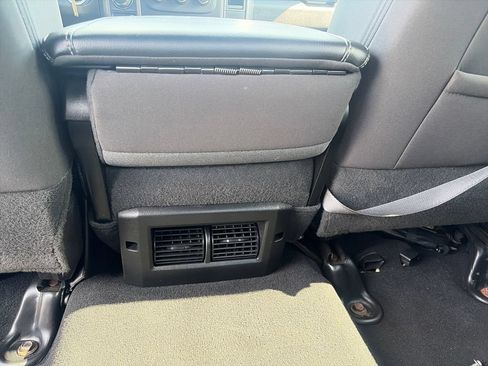 Used 2024 RAM 1500 Warlock AWD/4WD image 36