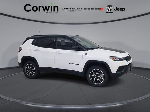 New 2026 Jeep Compass Trailhawk AWD/4WD image 1