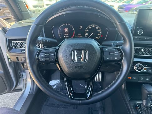 Used 2025 Honda Civic Sport image 13
