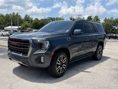 Used 2021 GMC Yukon AT4 w/ Technology Package AWD/4WD image 3