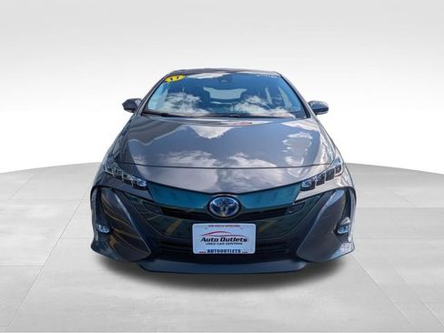 Used 2017 Toyota Prius Prime Advanced FWD image 2