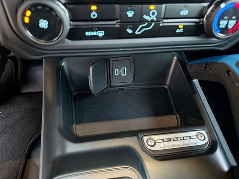 Used 2024 Ford Bronco Black Diamond image 29