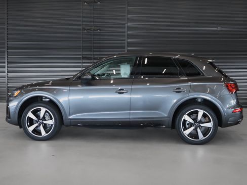 Used 2023 Audi Q5 2.0T Prestige w/ Prestige Package AWD/4WD image 14