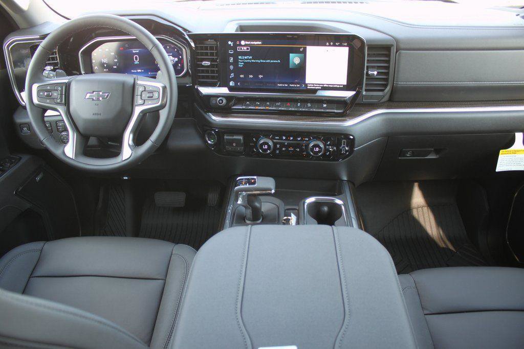 New 2026 Chevrolet Silverado 1500 RST w/ RST All Star Premium Package AWD/4WD image 8