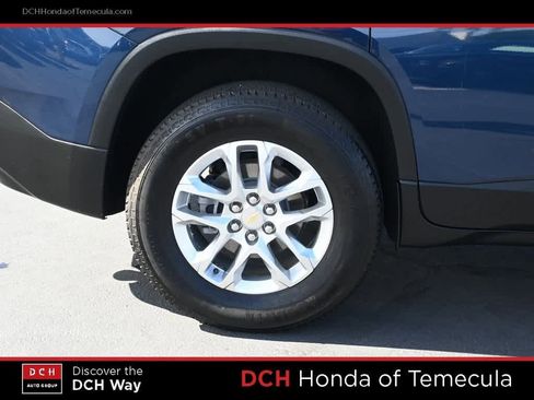 Used 2022 Chevrolet Traverse LS image 24