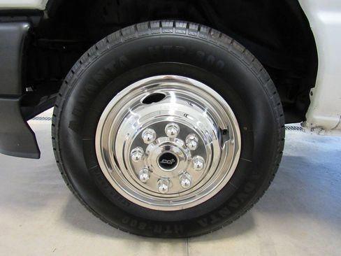 Used 2022 Ford E-350 and Econoline 350 Super Duty w/ Power Windows & Locks Group RWD image 8