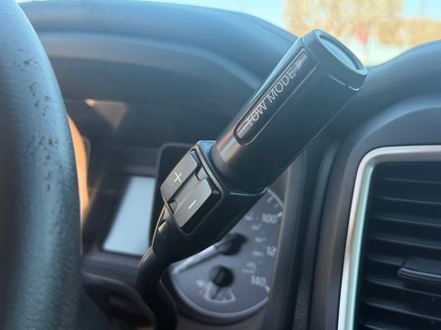 Certified 2017 Nissan Titan S image 24