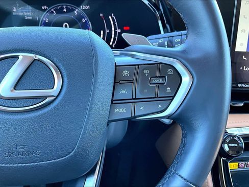 Used 2025 Lexus NX 250 FWD w/ Accessory Package (Z1) image 25