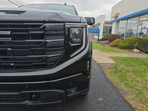 New 2026 GMC Sierra 1500 Elevation w/ Elevation Premium Package image 10