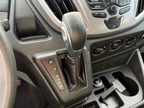 Used 2018 Ford Transit 350 XLT image 23