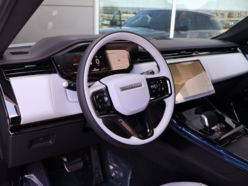 New 2026 Land Rover Range Rover Sport Dynamic SE AWD/4WD image 12