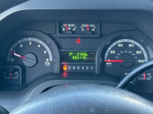 Used 2019 Ford E-350 and Econoline 350 Super Duty w/ Power Windows & Locks Group image 23