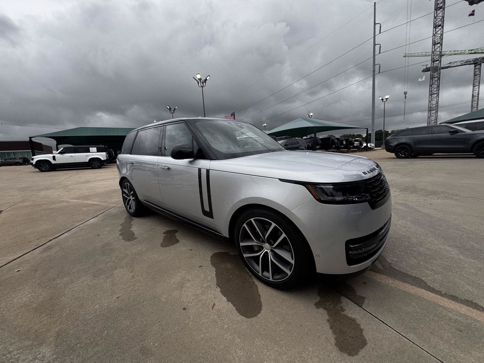 Certified 2025 Land Rover Range Rover Long Wheelbase SE AWD/4WD image 13