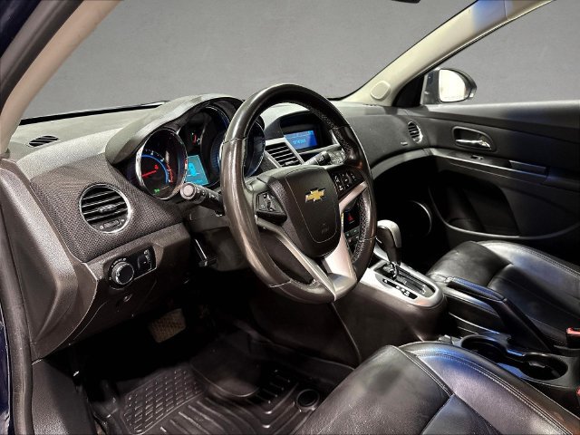 Used 2011 Chevrolet Cruze LTZ FWD image 19