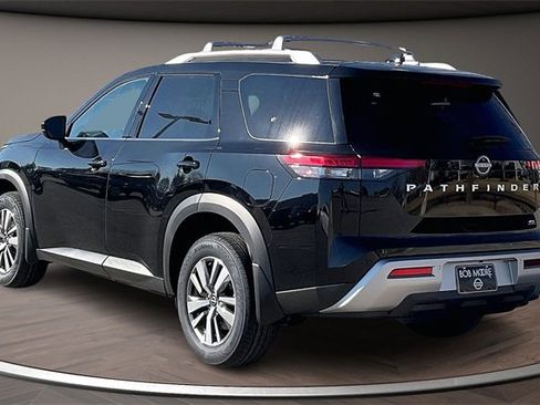 New 2025 Nissan Pathfinder SL image 3