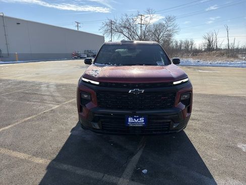 New 2026 Chevrolet Traverse RS w/ LPO, Floor Liner Package image 2