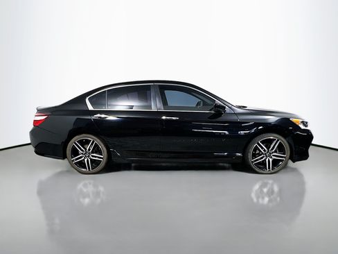 Used 2016 Honda Accord Sport image 3