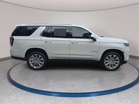 Used 2024 Chevrolet Tahoe Premier AWD/4WD image 4