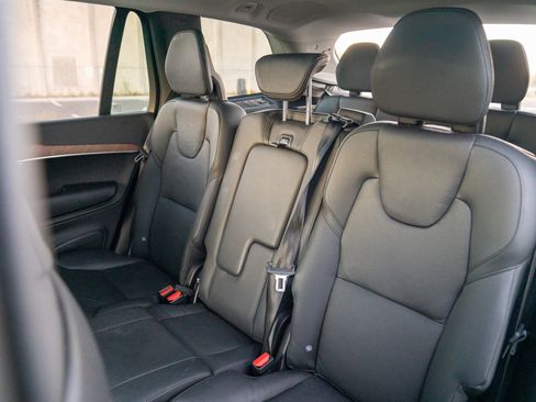 Used 2024 Volvo XC90 T8 Plus w/ Protection Package Premier image 22