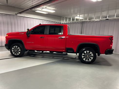 Used 2025 Chevrolet Silverado 2500 Custom w/ Custom Value Package AWD/4WD image 4