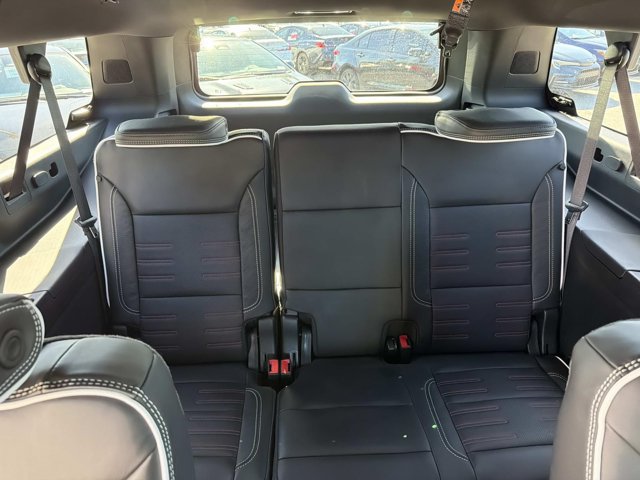 Used 2026 GMC Yukon XL AT4 Ultimate w/ LPO, Floor Liner Package AWD/4WD image 24