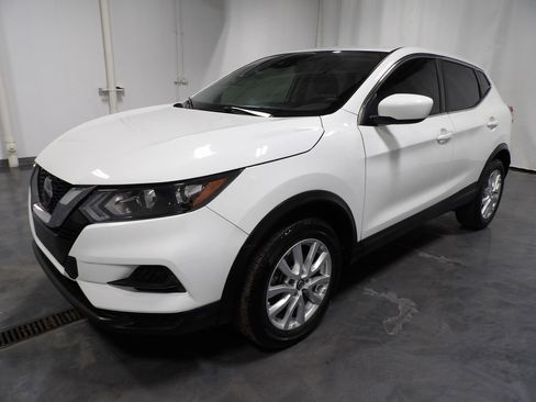 Used 2022 Nissan Rogue Sport S FWD image 4