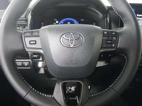 Used 2026 Toyota Camry SE w/ Multimedia Upgrade Package FWD image 19