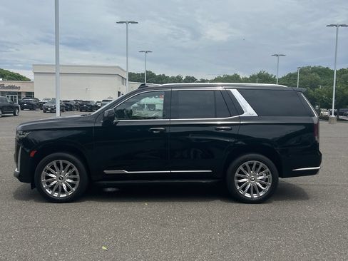 Used 2022 Cadillac Escalade Premium Luxury AWD/4WD image 9