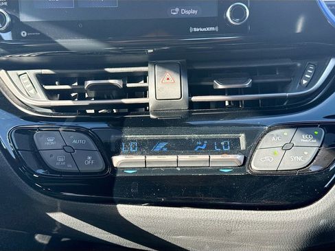 Used 2021 Toyota C-HR XLE image 19