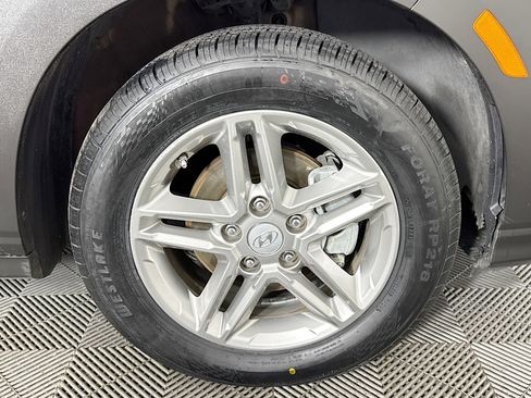 Used 2023 Hyundai Kona SE FWD image 30
