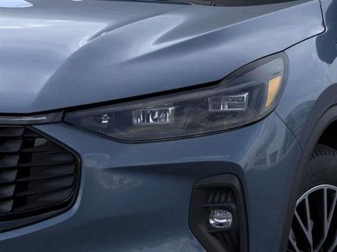 New 2025 Ford Escape SE w/ PHEV Premium Package FWD image 18