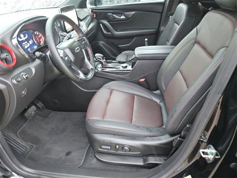 Used 2025 Chevrolet Blazer RS image 11
