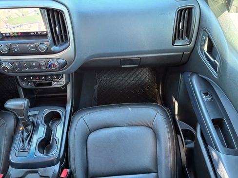 Used 2020 Chevrolet Colorado Z71 image 17