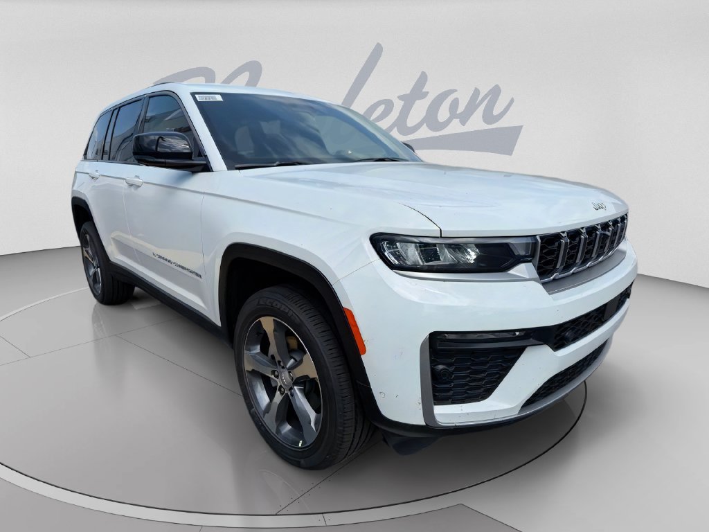 New 2026 Jeep Grand Cherokee Limited w/ Luxury Tech Group II AWD/4WD image 3