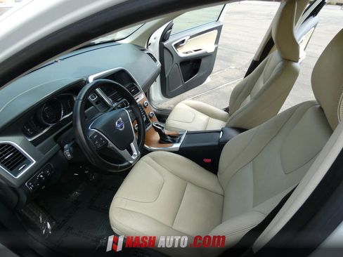 Used 2017 Volvo XC60 T5 Inscription w/ Preferred Option Package FWD image 49